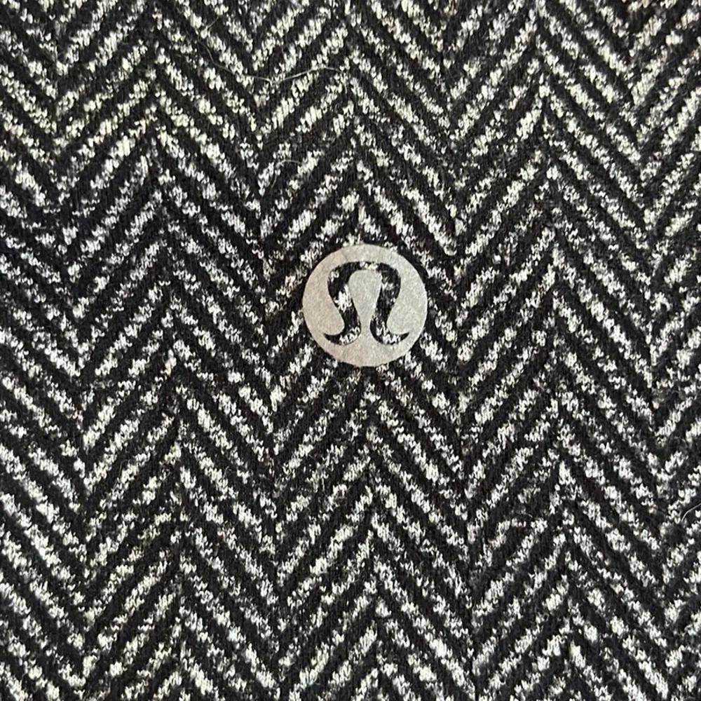 Lululemon Herringbone Leggings - Picture 9 of 14